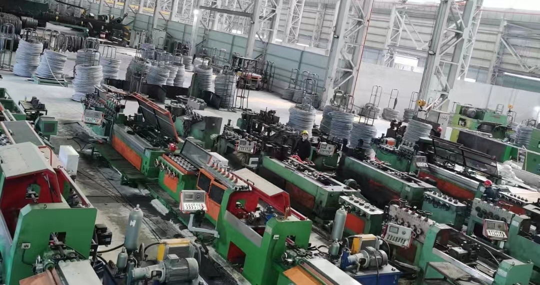 Materials for the combined drawing machine and the walking machine